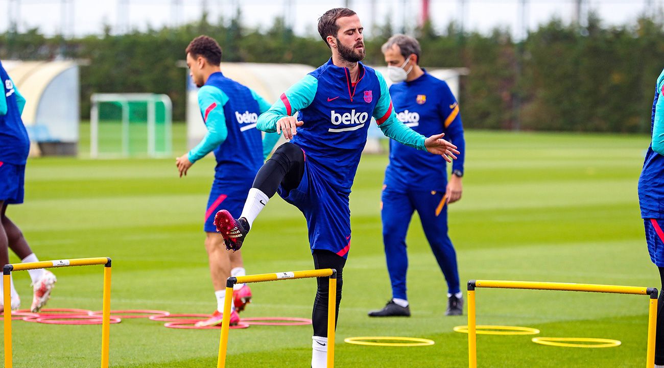 Miralem Pjanic In a training with the Barça / Photo: Twitter official FCB