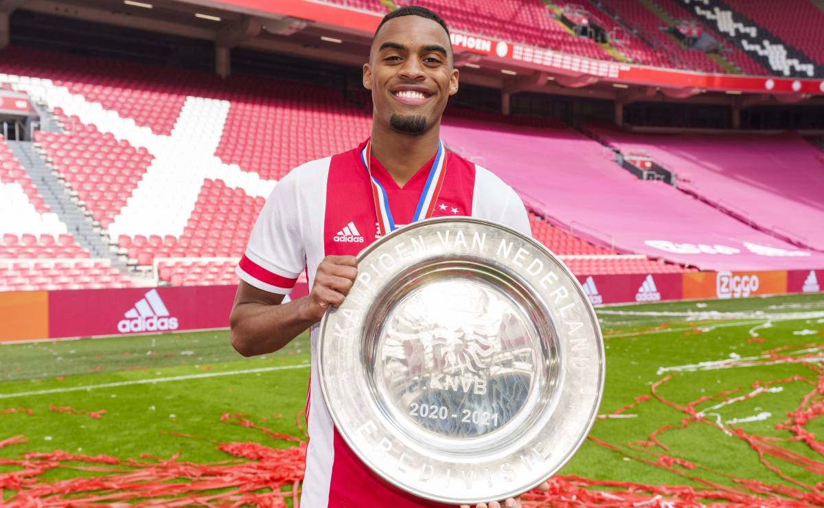 Ryan Gravenberch, jugador del Ajax