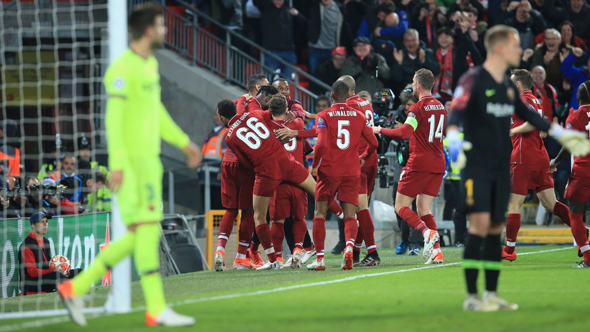 Los jugadores del Liverpool, celebrando un gol ante el Barça