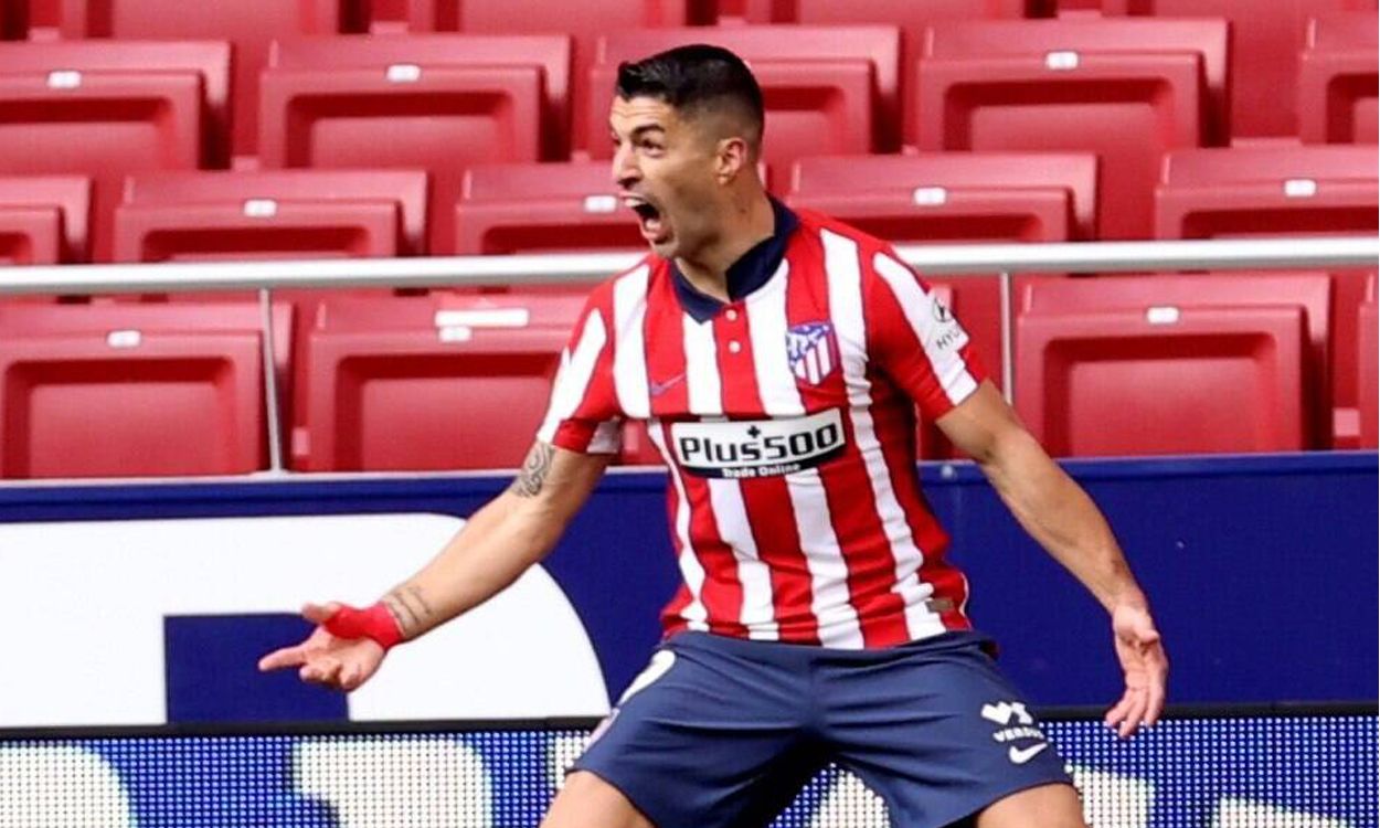 Suárez celebrando un tanto de su equipo