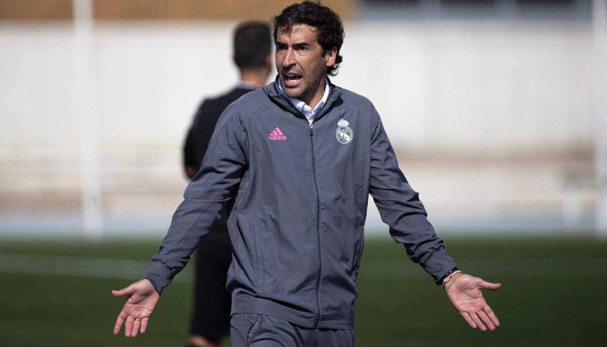 Raúl González, trainer of the Real Madrid Castilla