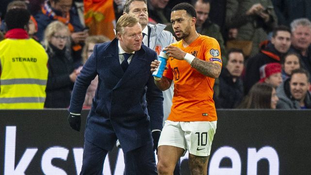 Sin Koeman no llegará Depay y tomará la oferta de este poderoso club