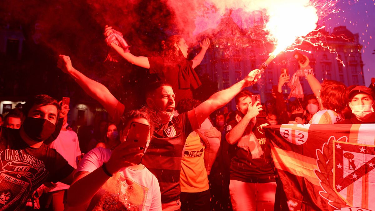 Los fanáticos del Atlético de Madrid, celebrando el título de LaLiga