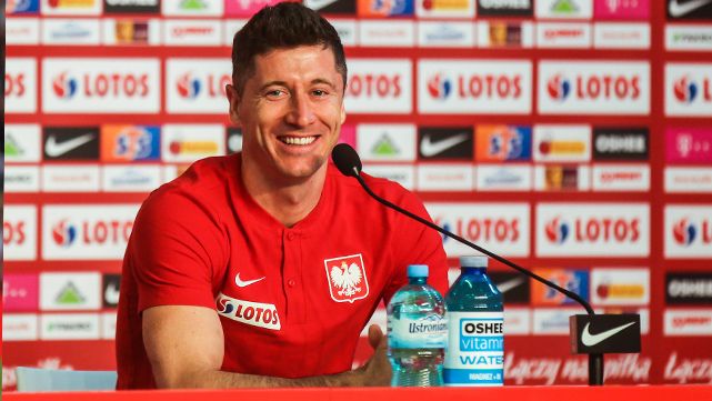 Lewandowski, al nivel de Messi y Cristiano