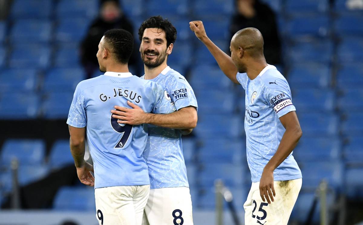 Ilkay Gundogan y Gabriel Jesús, jugadores del Manchester City