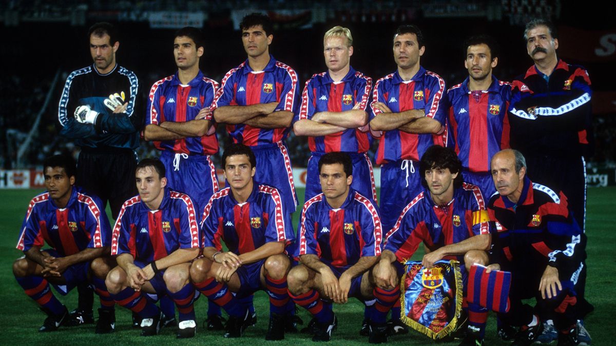 Koeman y Sergi Barjuan, en un partido con el Dream Team del Barça