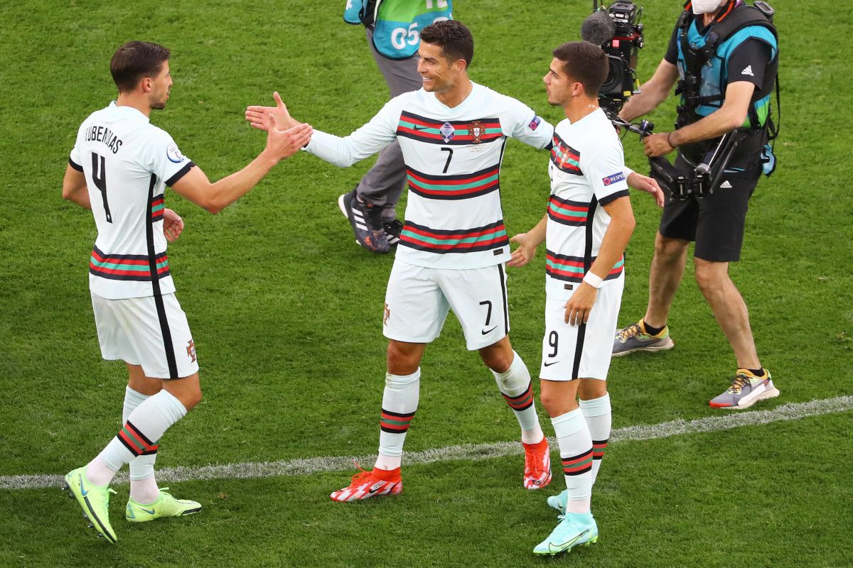 Cristiano Ronaldo celebrating one of the goals in front of Hungary in the Eurocopa