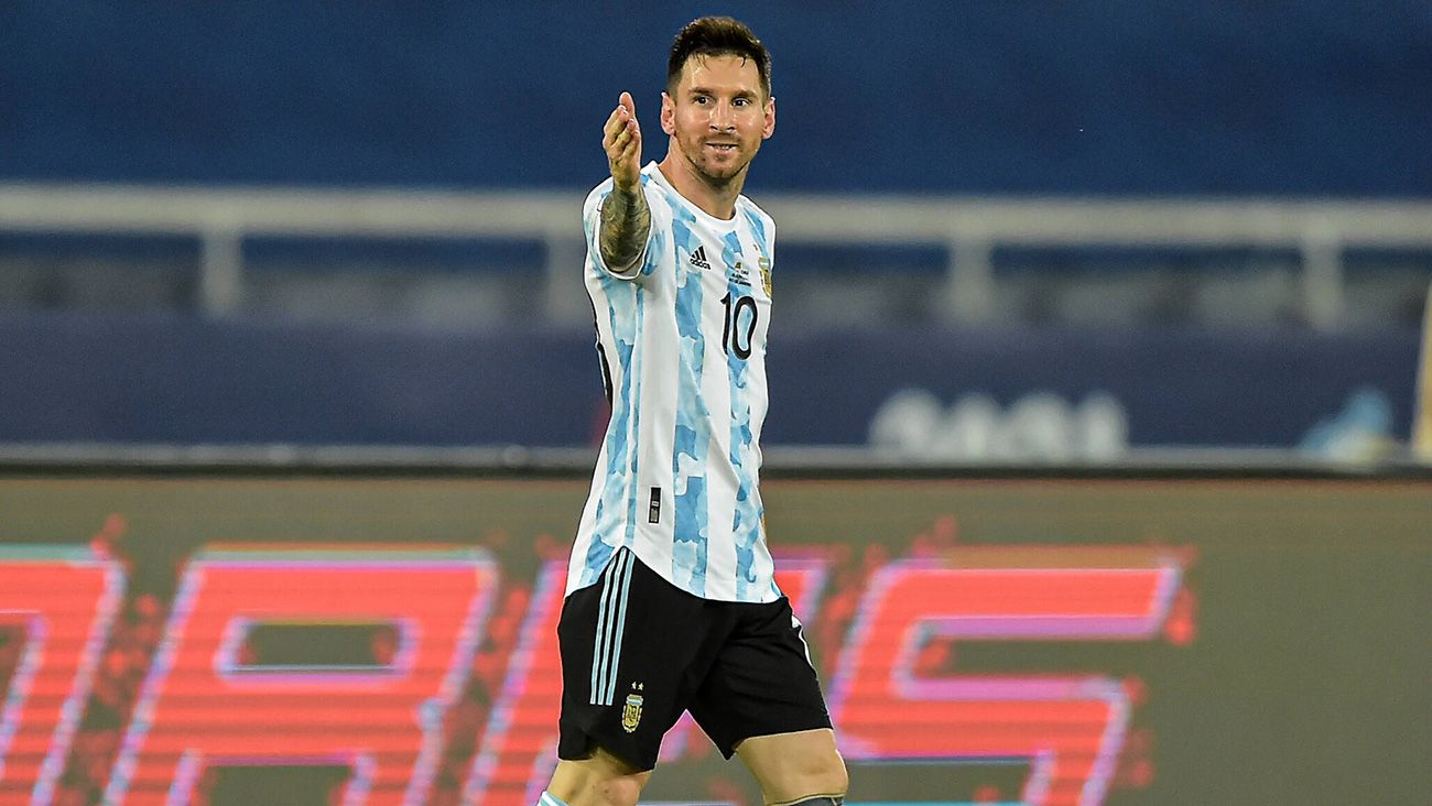 Leo Messi en un partido con Argentina