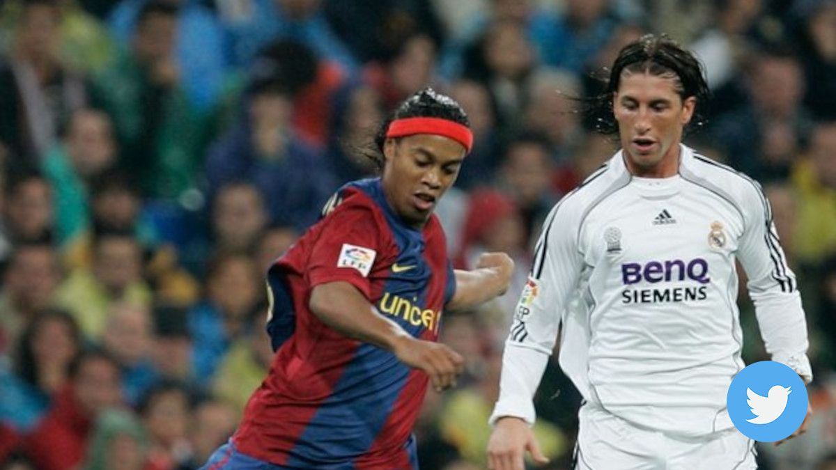 Ronaldinho y Sergio Ramos en un clásico 