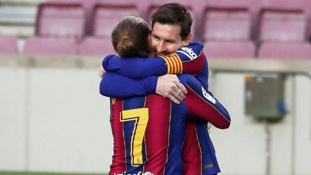 Con Depay y el 'Kun', el FC Barcelona supera los 100 goles en su delantera