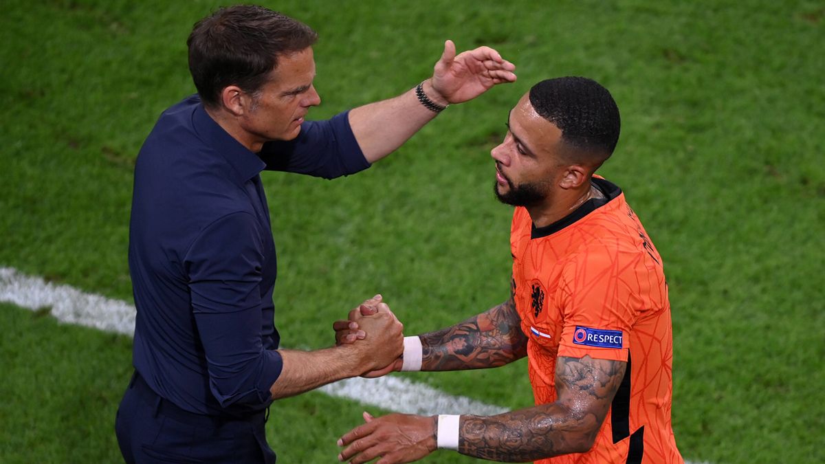 Memphis Depay y Frank de Boer, en un partido de Holanda en la Eurocopa