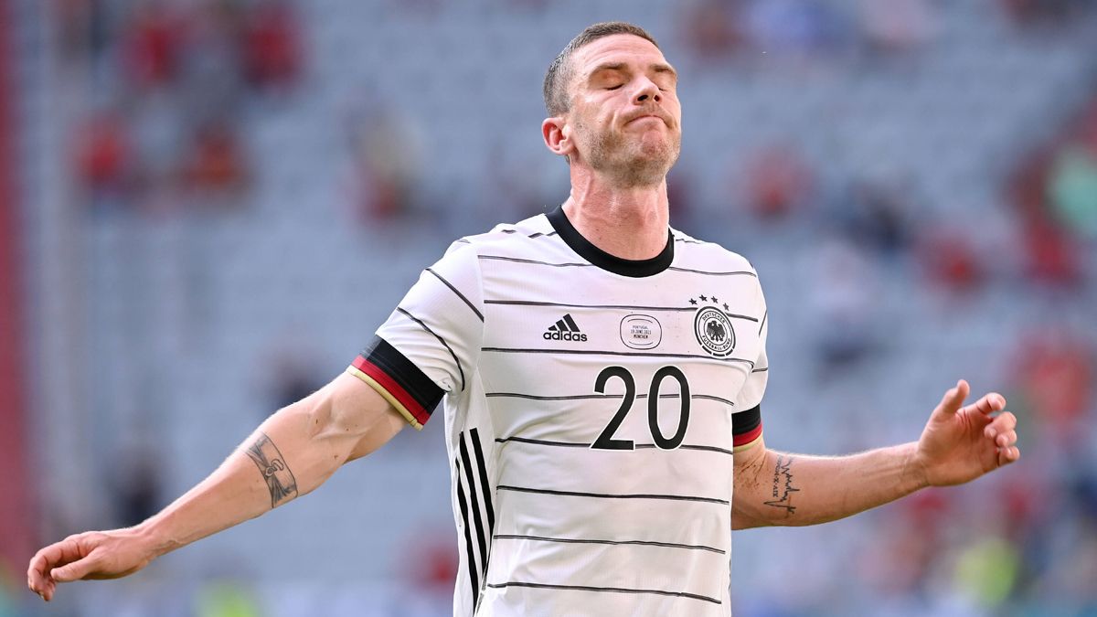 Robin Gosens lamenta una ocasión fallada con Alemania