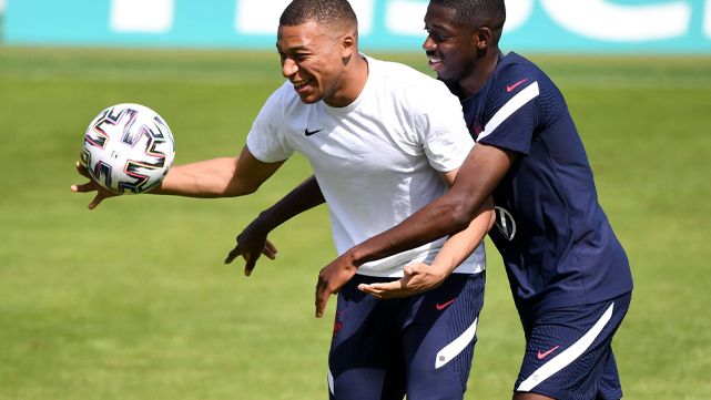 Los solidarios mensajes de Mbappé y Griezmann dedicados a Dembélé