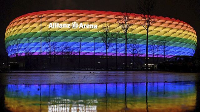 La UEFA rechaza iluminar el Allianz Arena con la bandera LGTBI
