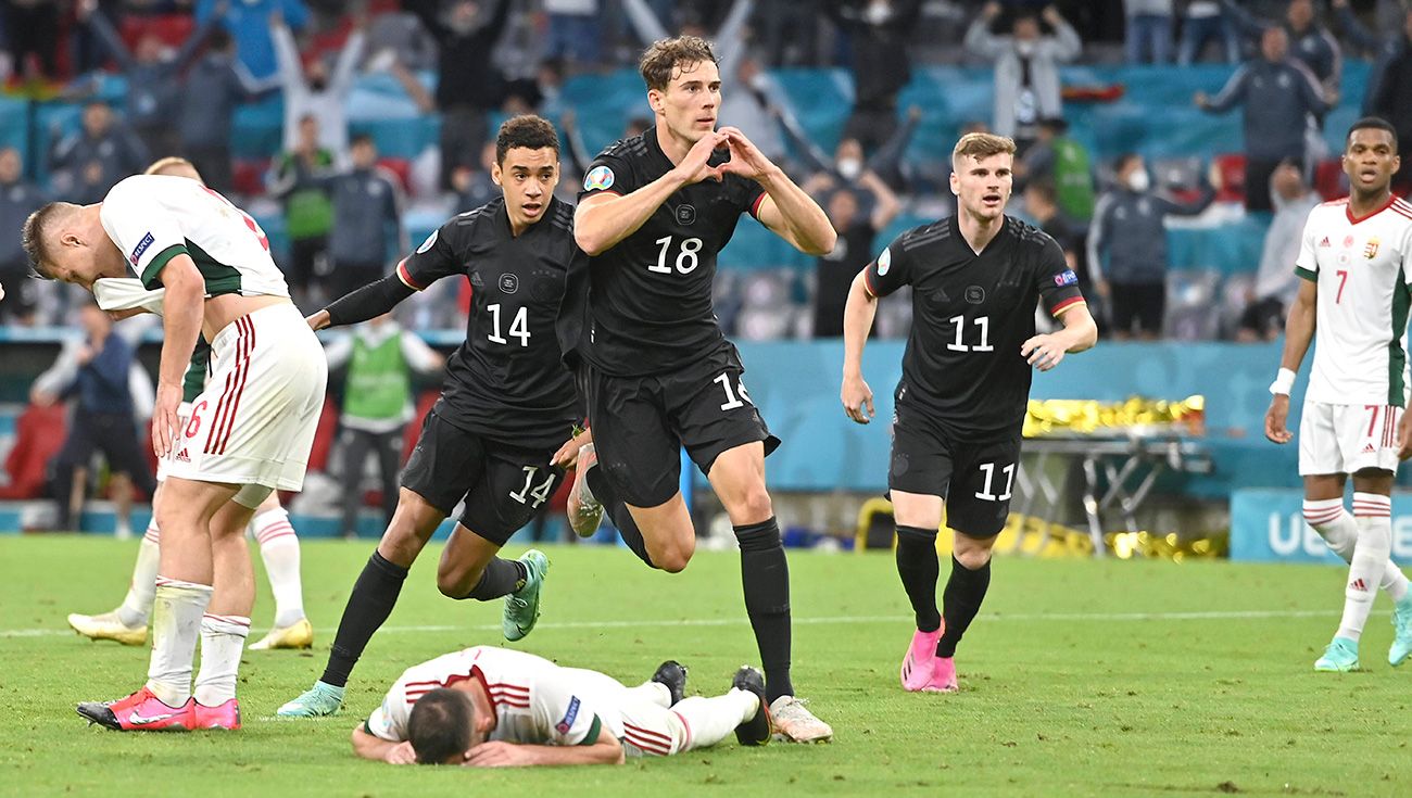 Leon Göretzka celebra el gol de la salvación de Alemania
