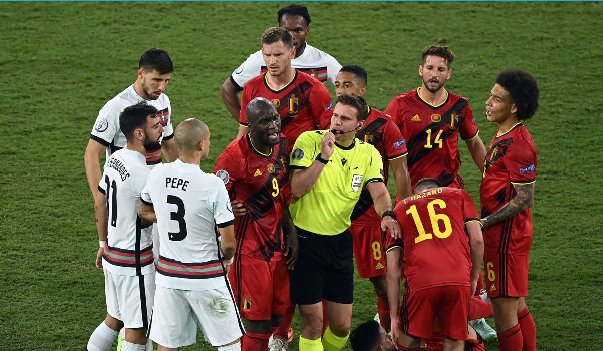 Choque entre Portugal y Bélgica por una falta de Pepe