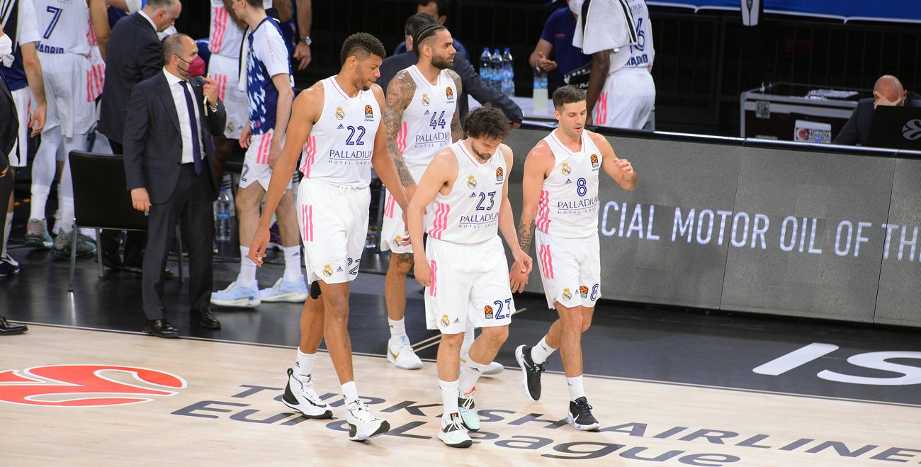 Laprovittola, Llull, Tavares y Taylor en un partido del Madrid de Baloncesto