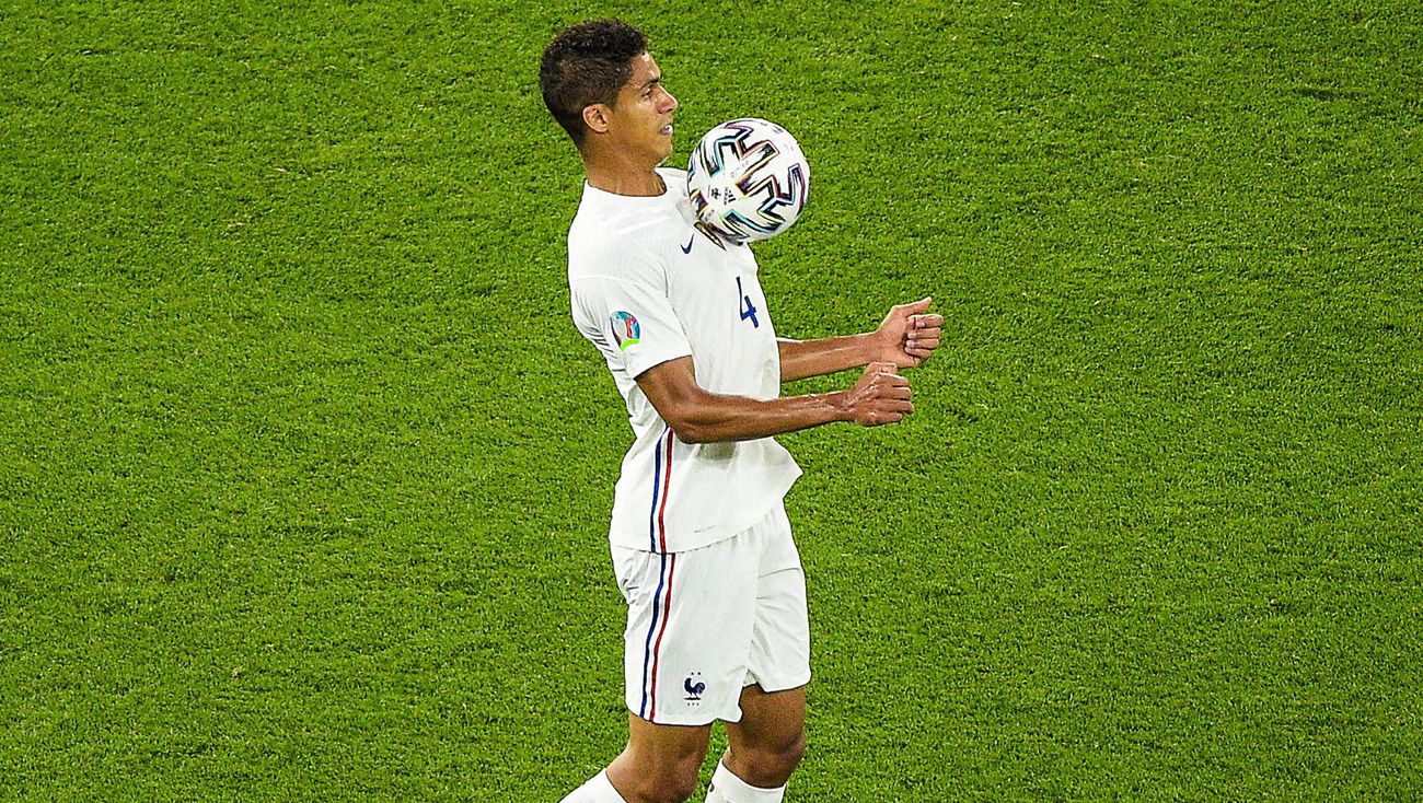 Raphael Varane con la selección francesa