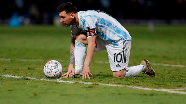 Lionel Messi en un partido con Argentina