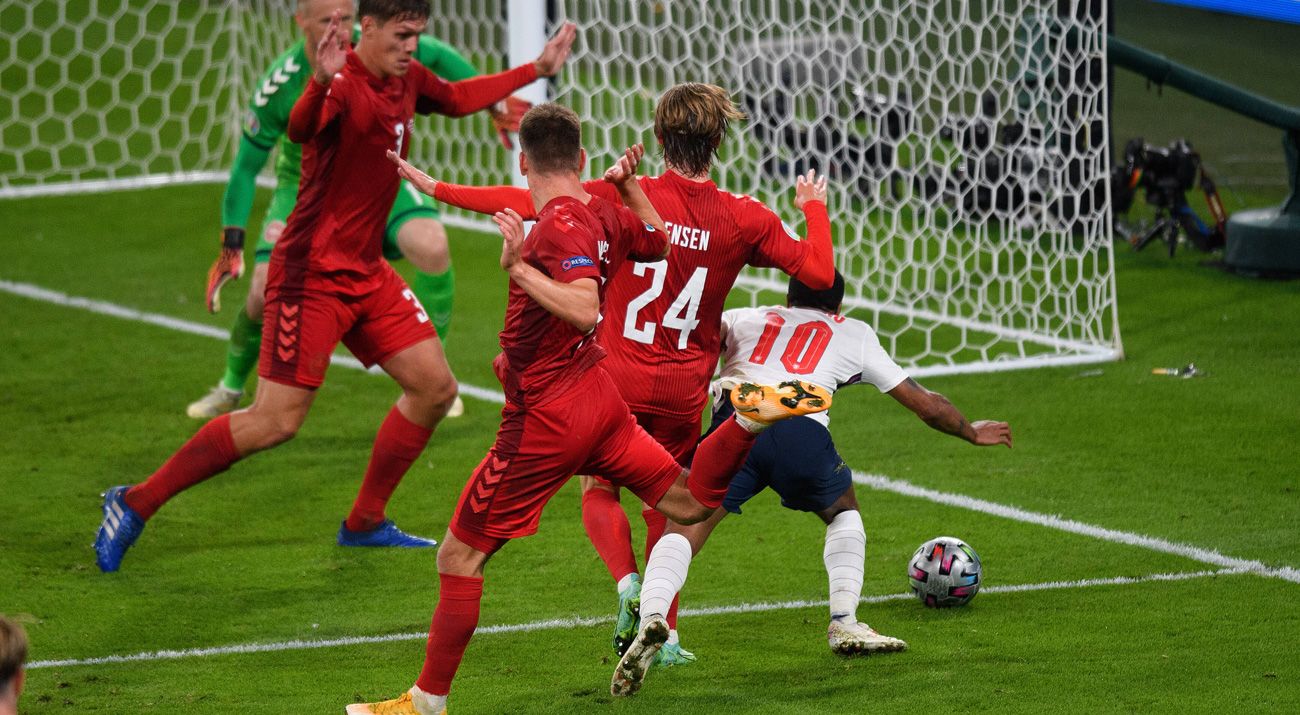 Sterling in the controversy played of the penalti