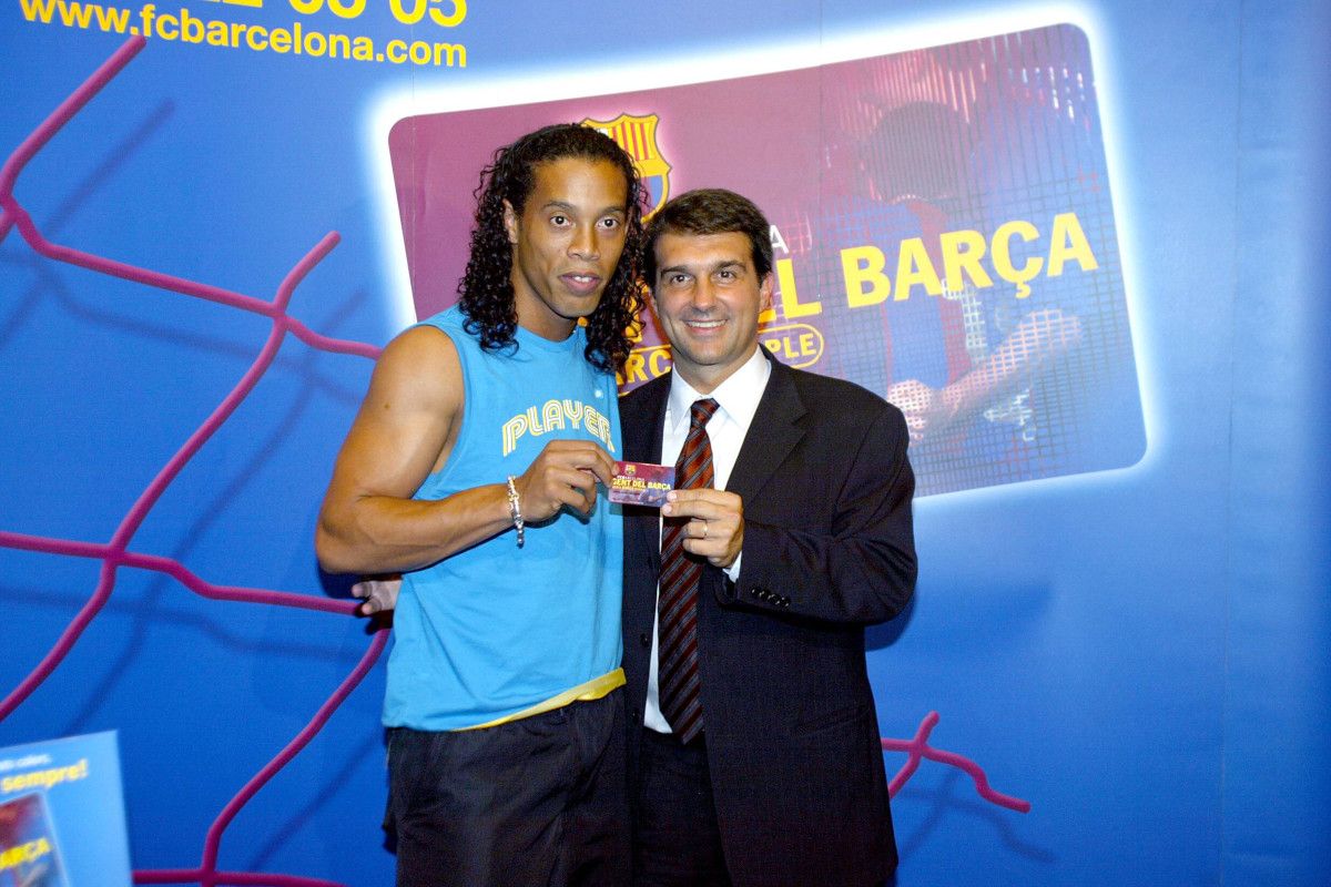 Laporta y Ronaldinho cuando éste juagaba con el Barcelona