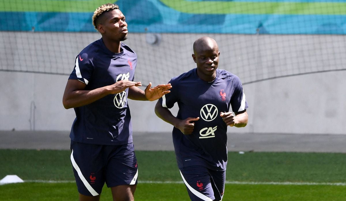 Paul Pogba y N'golo Kanté en un entrenamiento con Francia