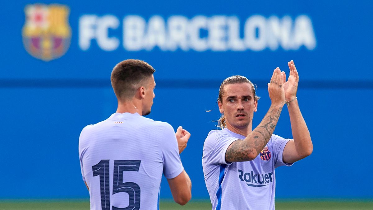 Griezmann And Lenglet after the friendly in front of the Girona