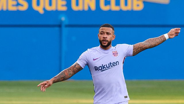 Depay Feels  wanted in the Barça and has to Luis Suárez like reference