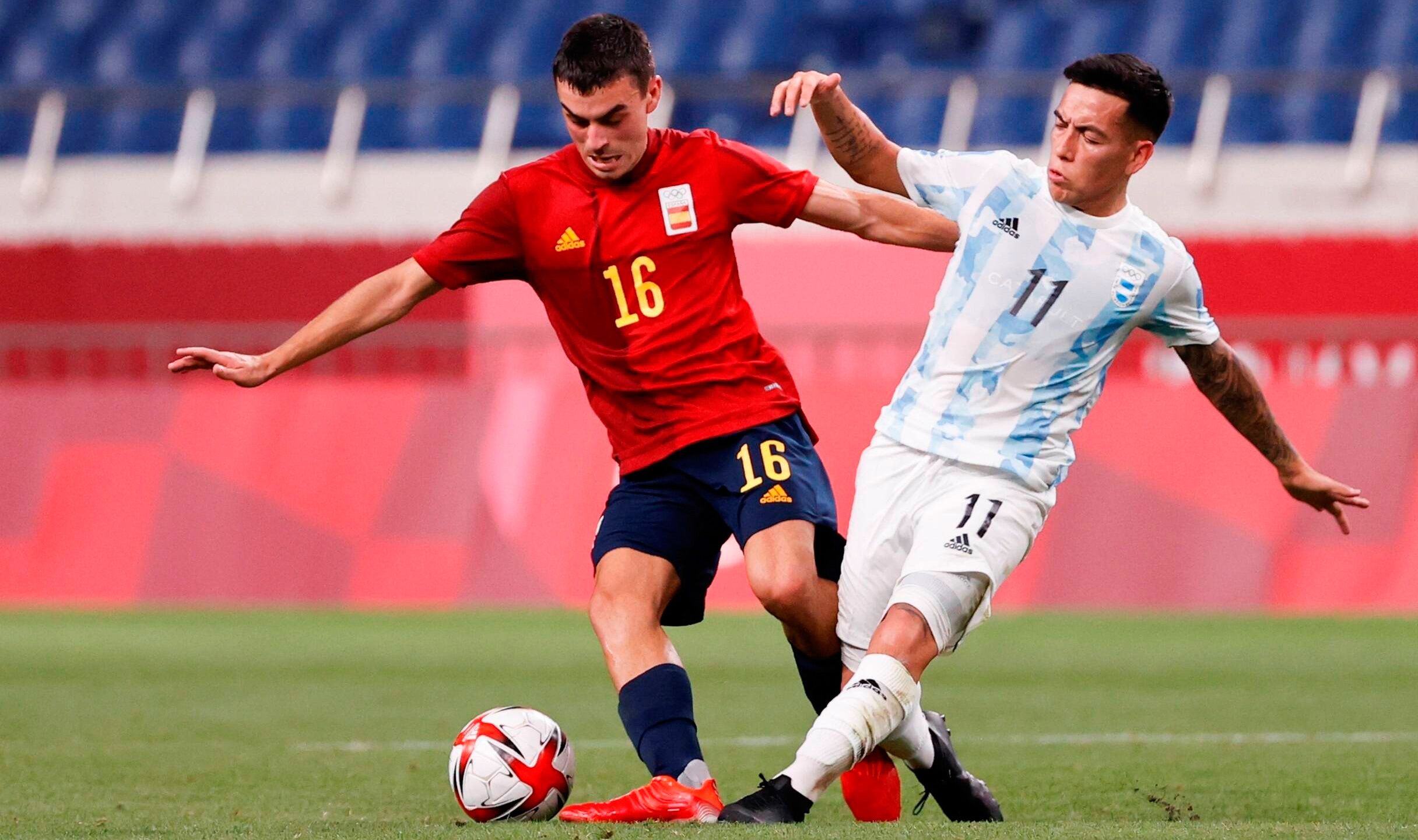 Pedri en el partido contra Argentina