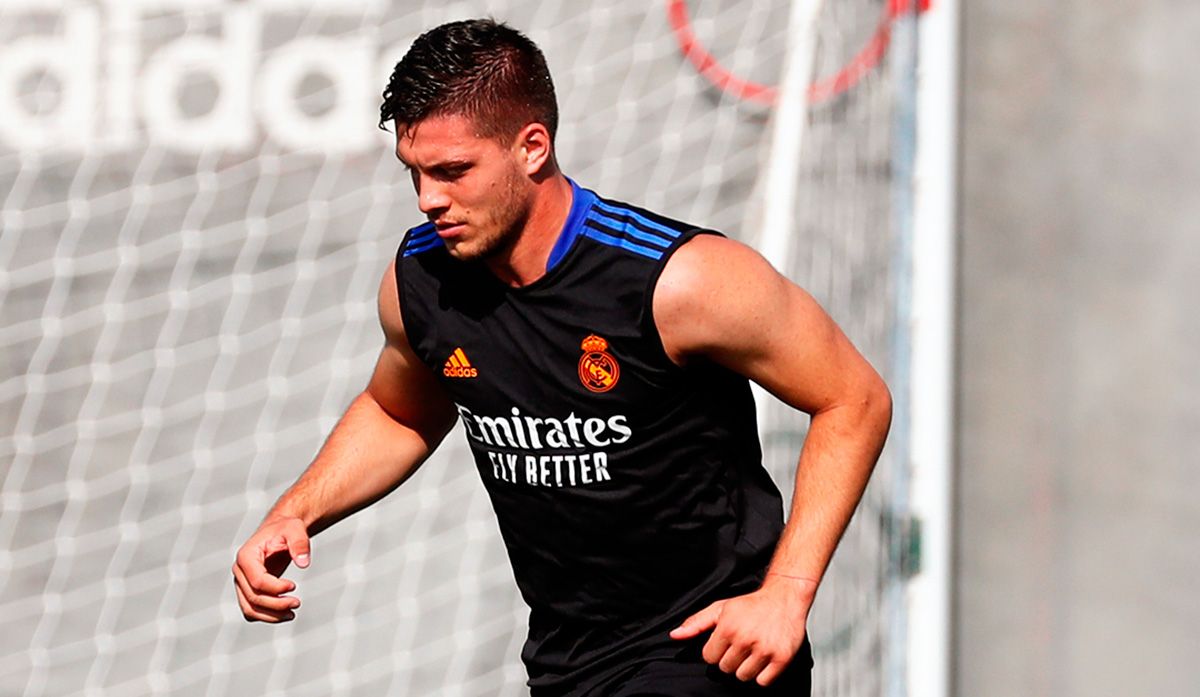 Luka Jovic In a training with the Madrid / Image: Twitter Official Real Madrid