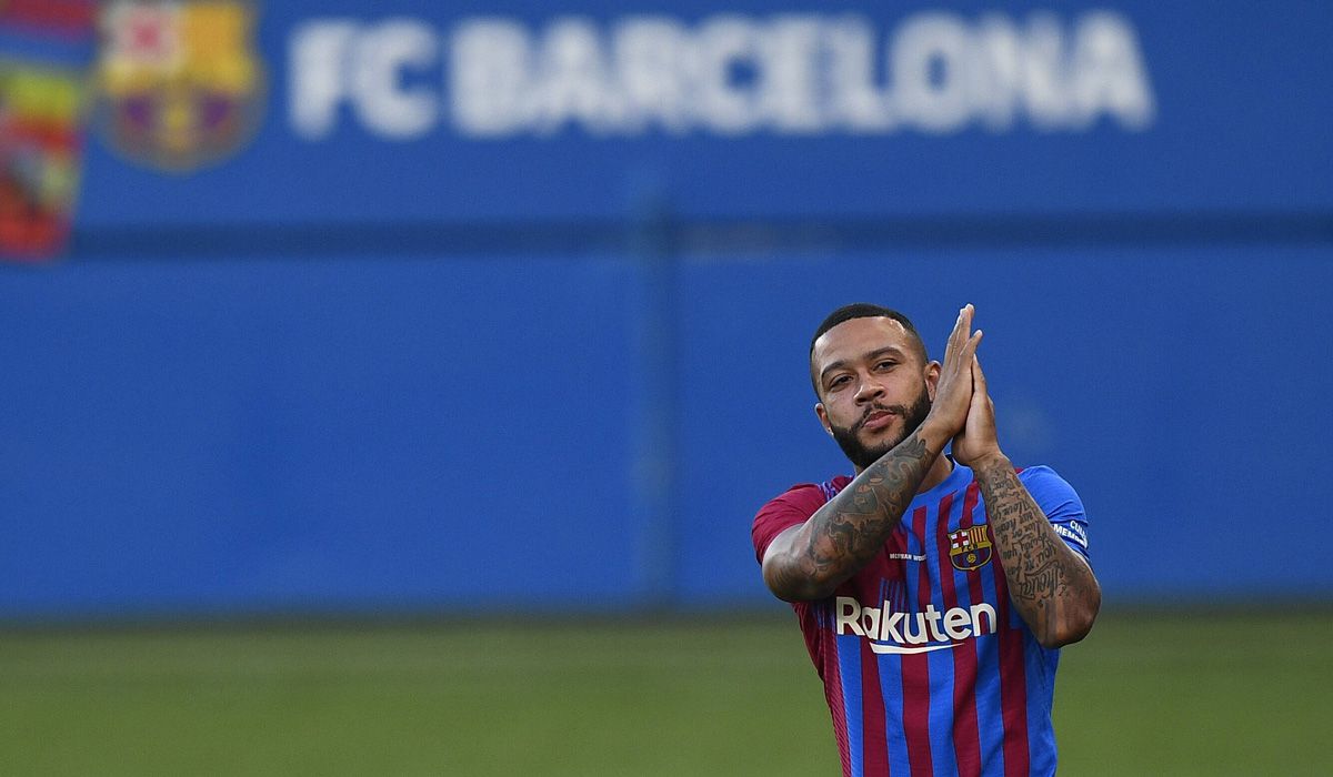 Memphis Depay durante la presentación de la plantilla del Barça