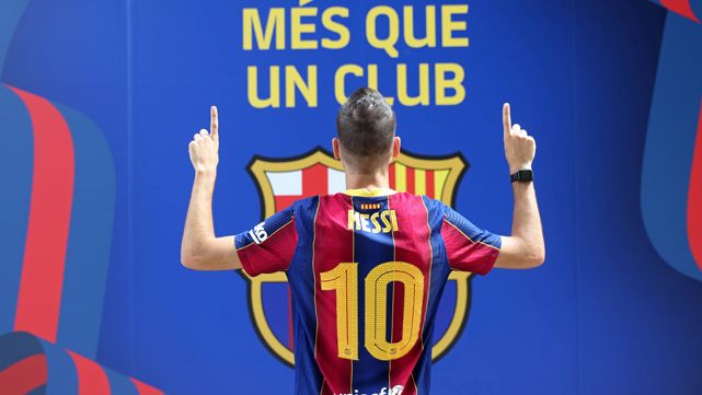 El destino de las camisetas de Messi que no podrá vender el Barça