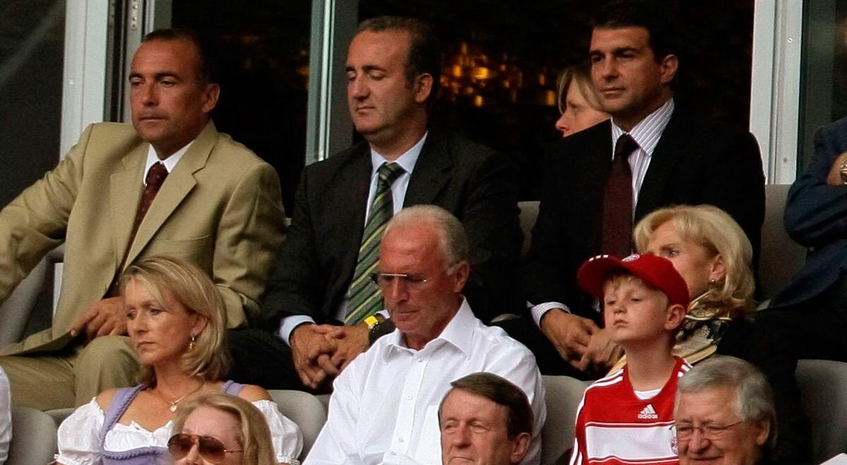 Godall, Yuste and Laporta in the loge in a party of the Barça does more than a decade