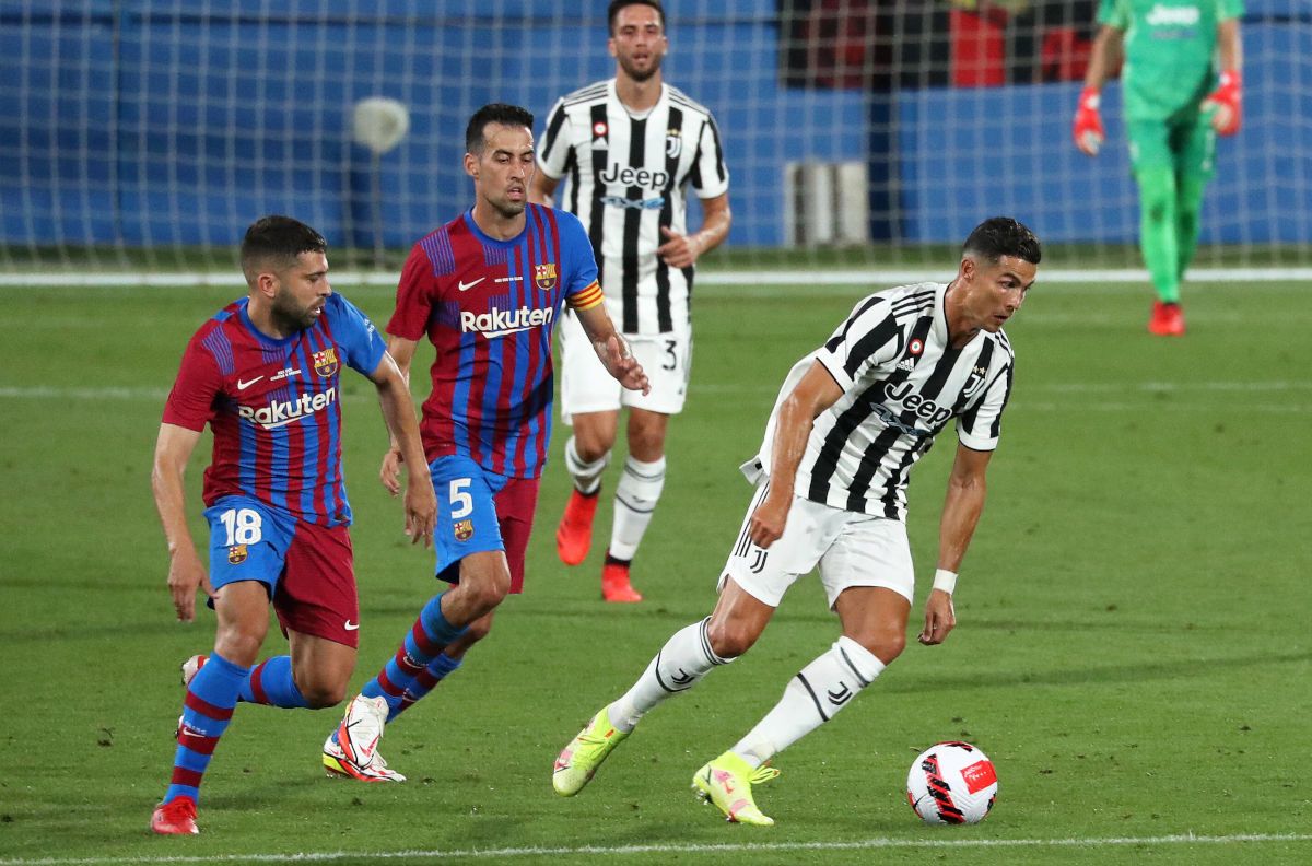 Cristiano Ronaldo en un partido del Barcelona y la Juventus