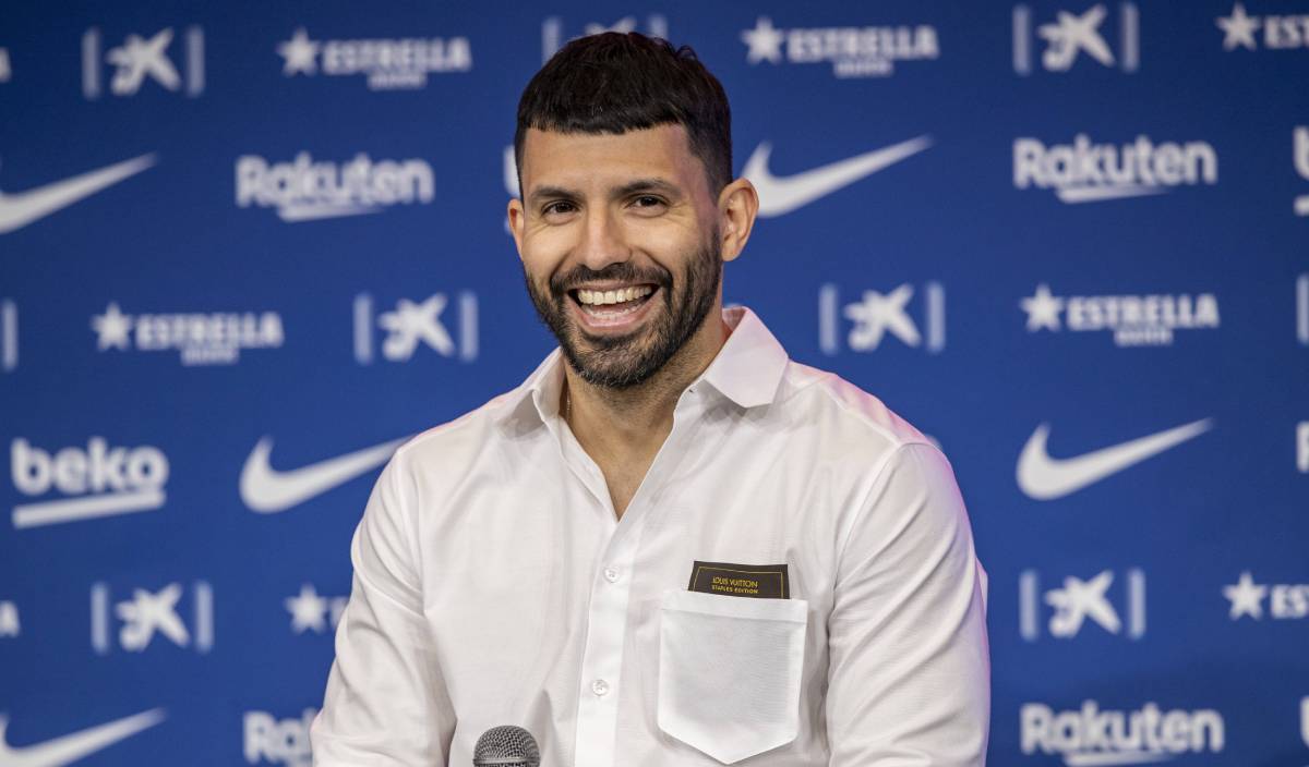 Sergio Agüero, forward of the Barça