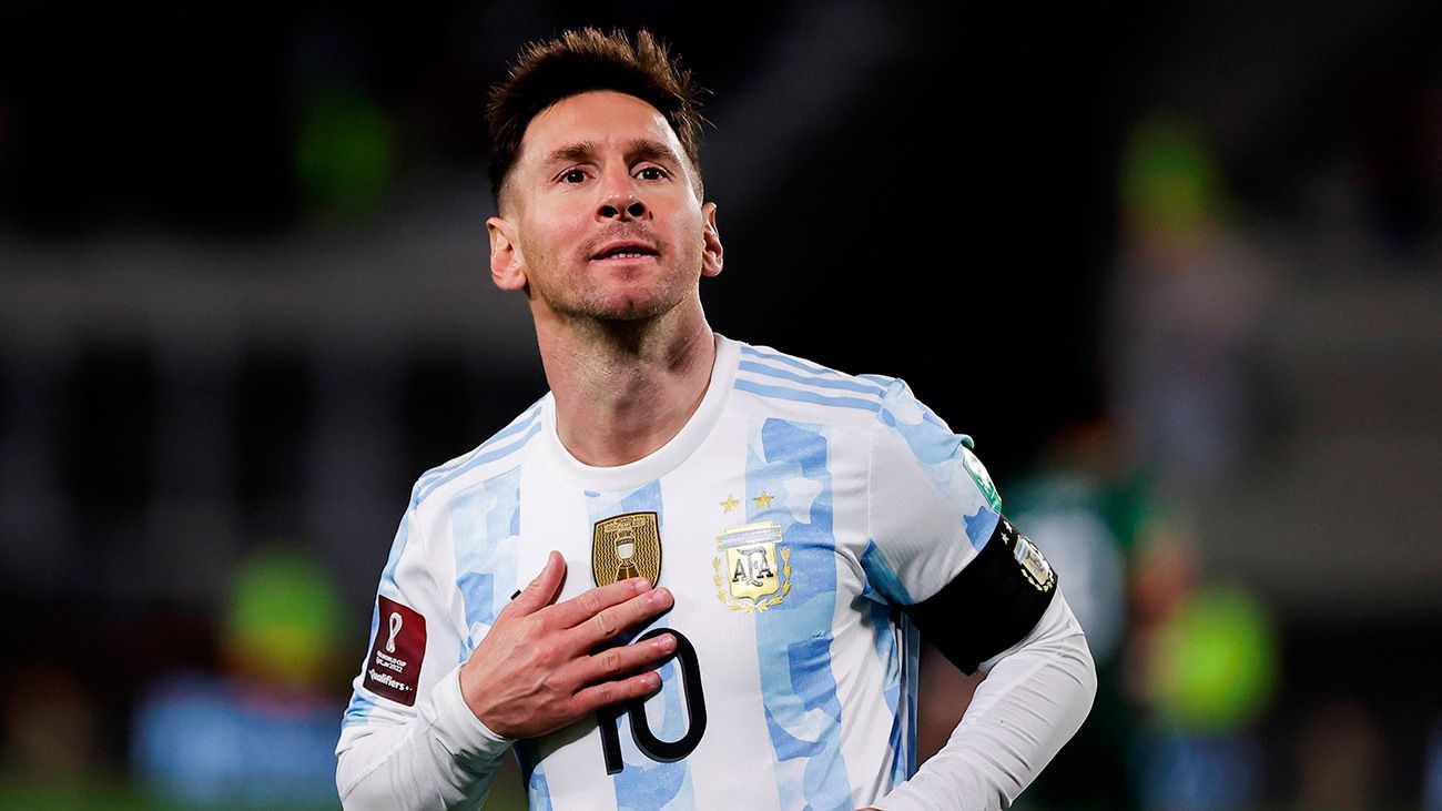 Leo Messi celebrates his goal in front of Bolivia