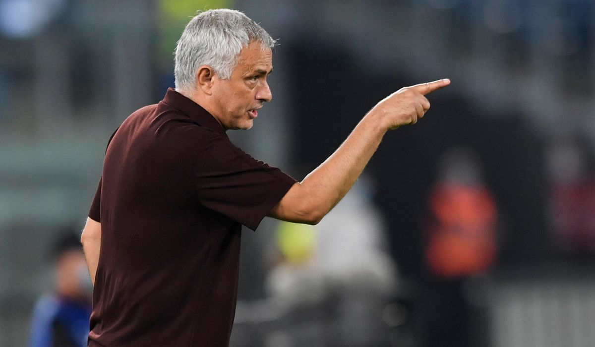 Mourinho se vuelve 'loco' con la Roma e Ibra reaparece con el gol