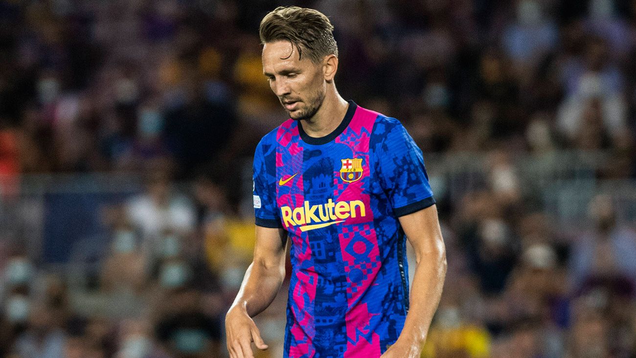 Luuk de Jong en su debut con el Barça