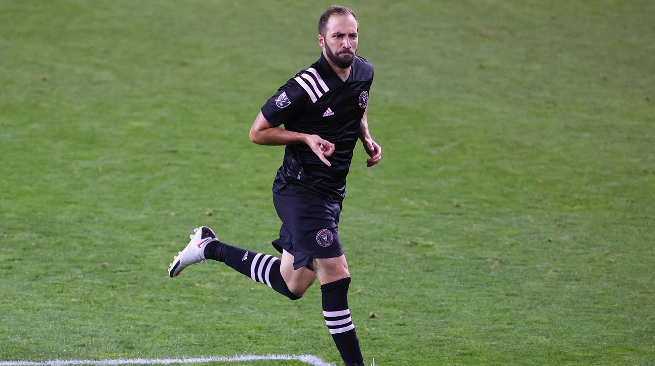 El 'Pipa' Higuaín celebra un gol con el Inter