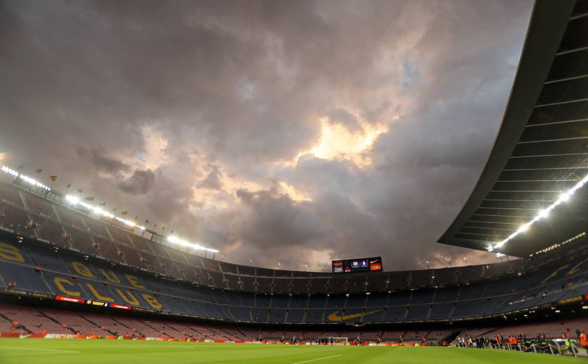 El Camp Nou, durante el Barça-Granada