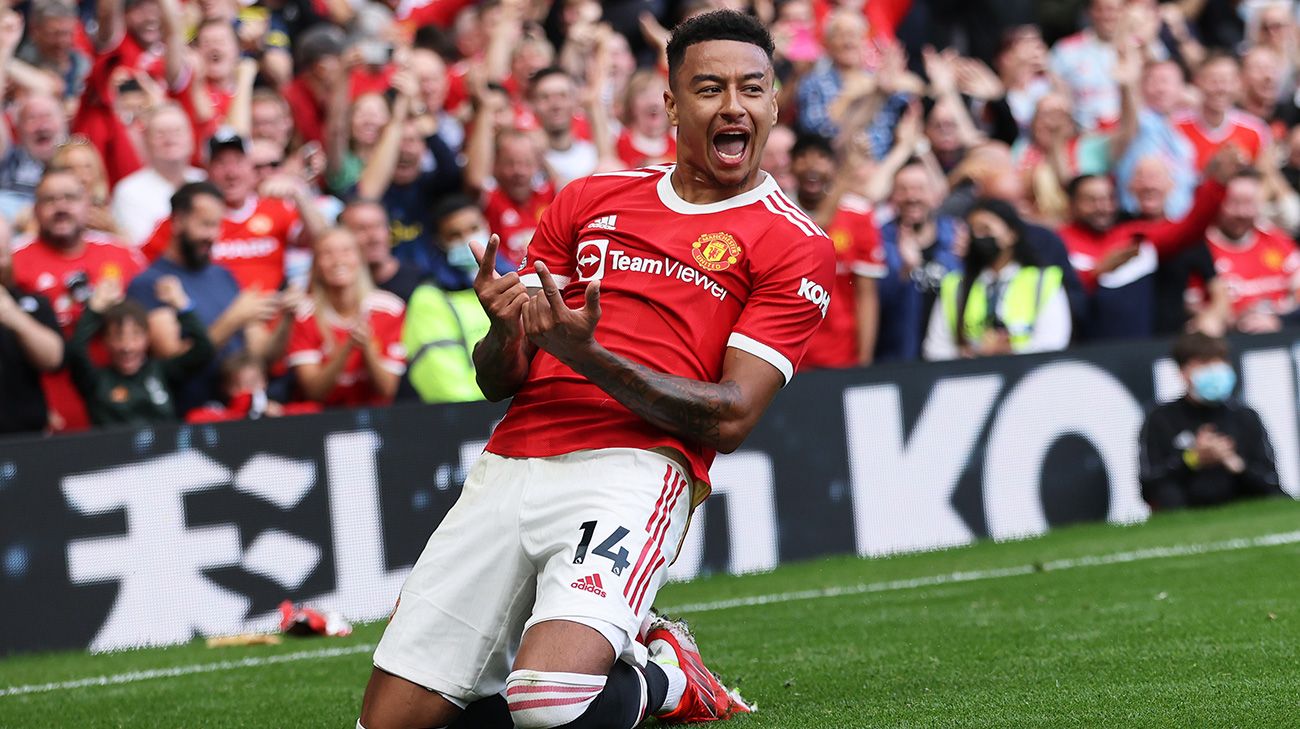 Jesse Lingard celebrates a goal