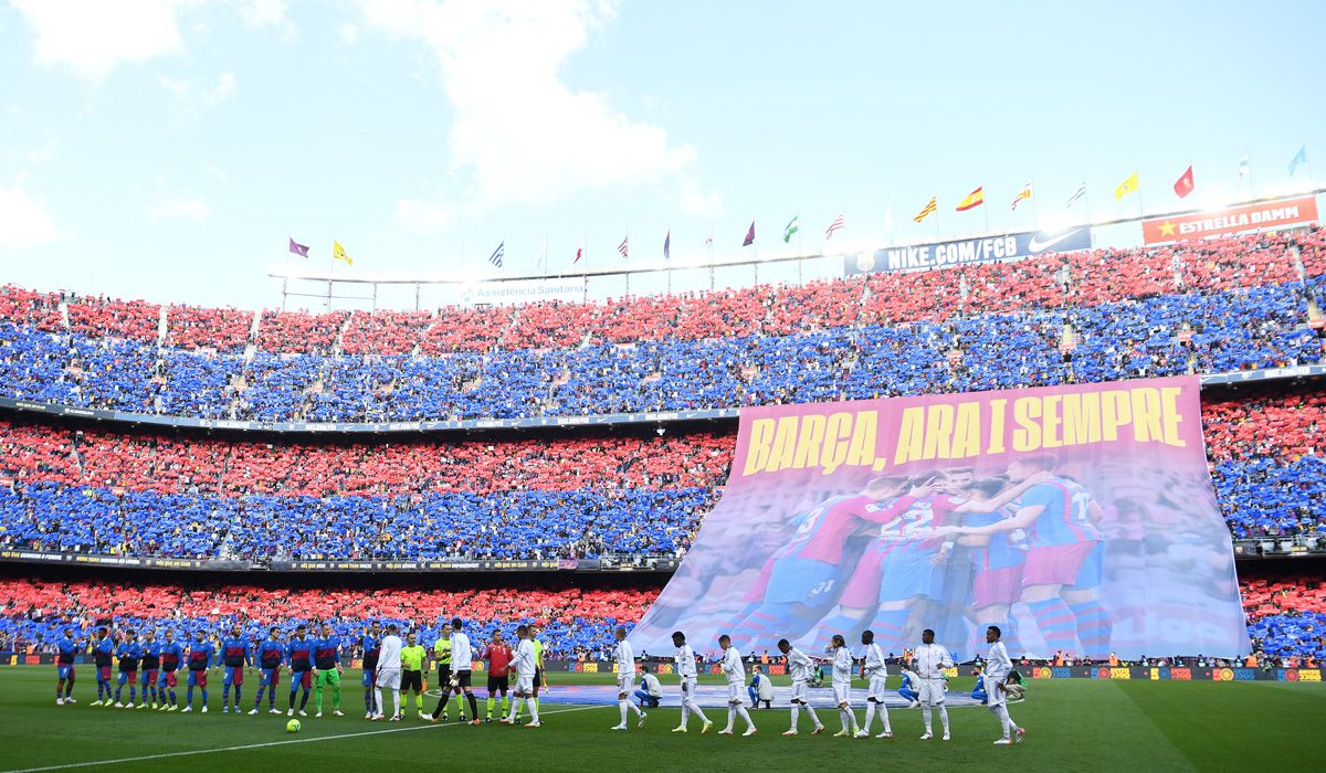 Recibimiento en el Camp Nou durante el Clásico Barça-Madrid