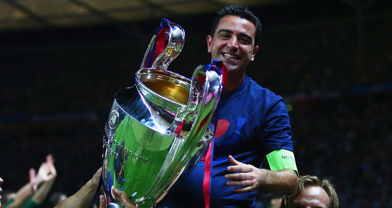 Xavi Hernández raises his last Champions