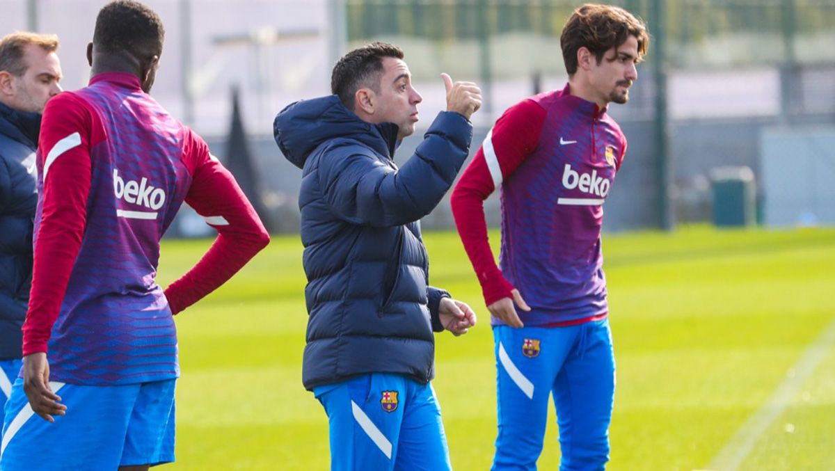 Xavi in his first training with the Barça / Image: Twitter Official FCB