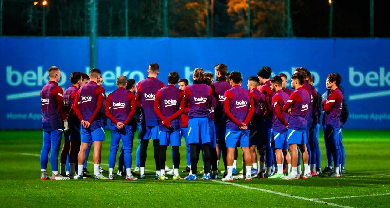 The staff of the Barça in a training / Image: Twitter Official FCB