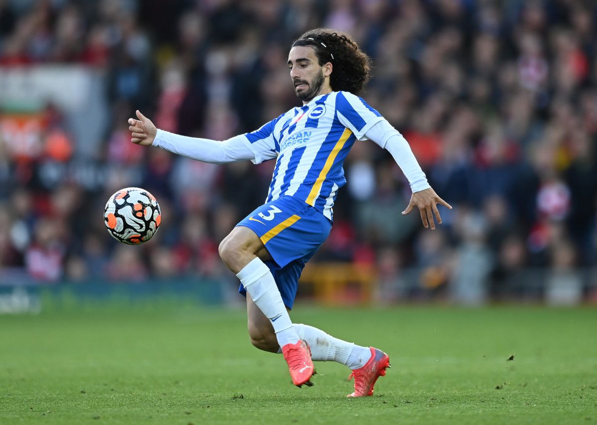 Marc Cucurella en un partido contra el Brighton