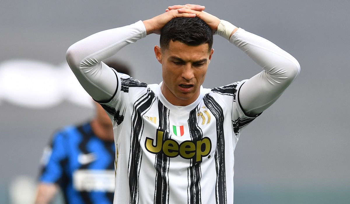 Cristiano Ronaldo se lamenta durante un compromiso con su ex equipo, Juventus