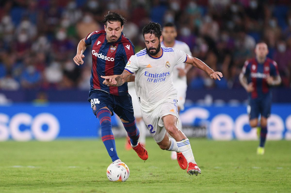 Isco en un partido del Real Madrid contra el Levante