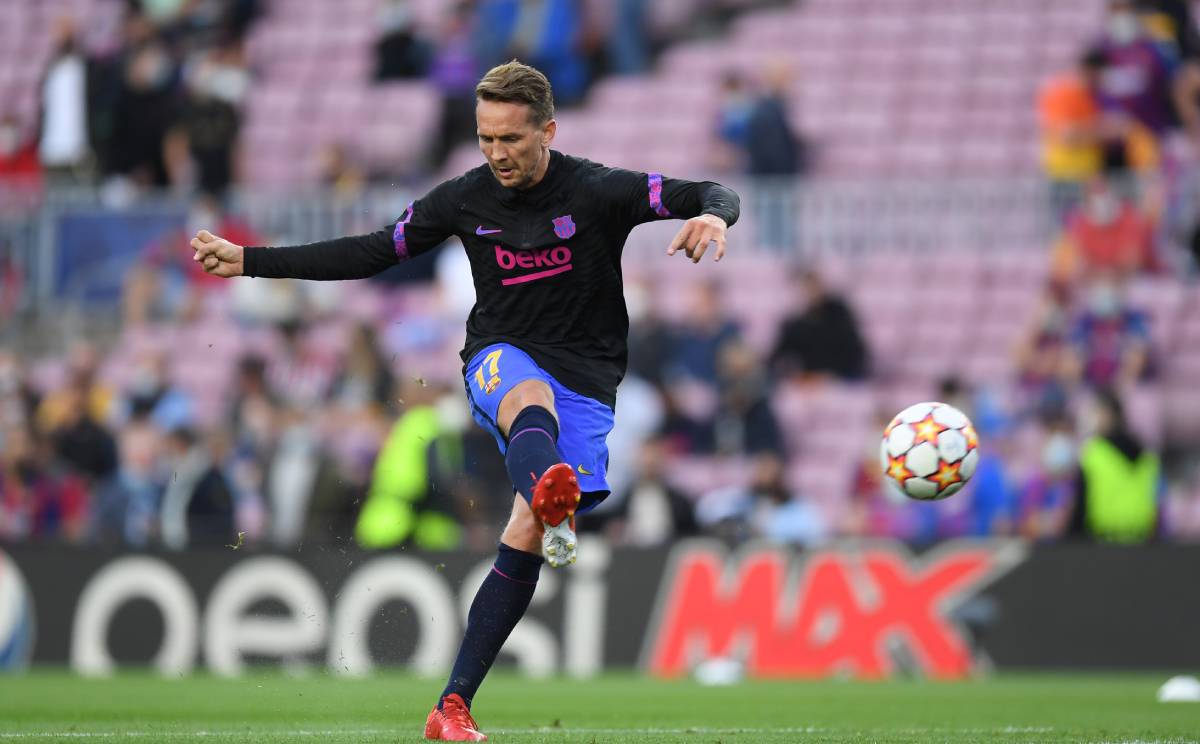 Luuk Of Jong in a warming with the Barça