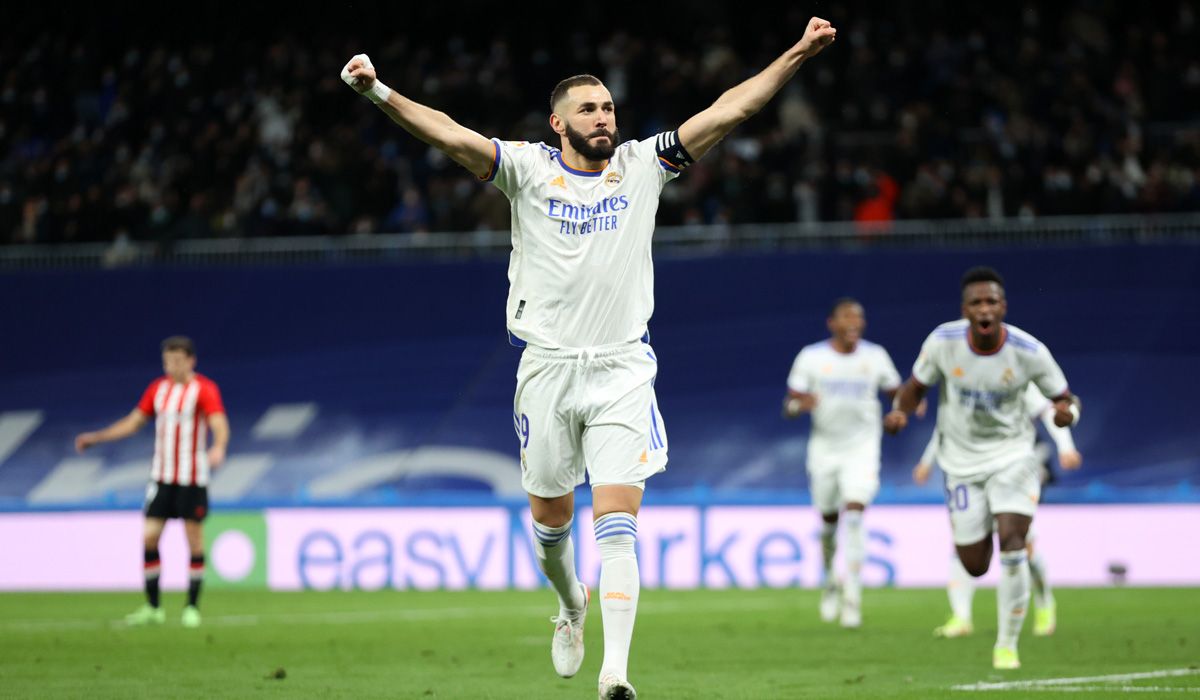 Karim Benzema celebrates a goal during the commitment Real Madrid-Athletic of Bilbao
